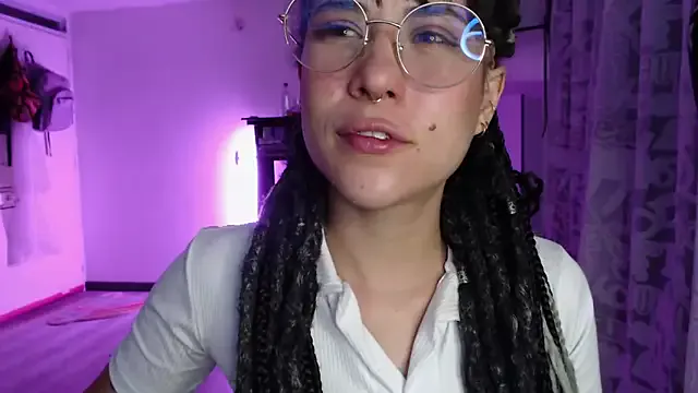 Hellen_dumont on StripChat