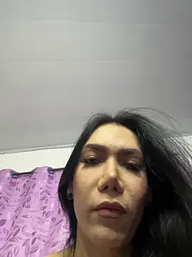 hellendollxxx on StripChat