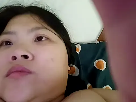 hello098712 on StripChat