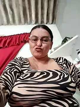 Horny-Mommy-Dirty — Dildo Anal