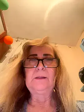 Irina2909@xh on StripChat