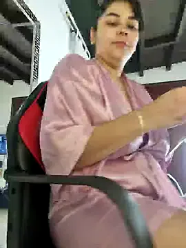 Offline JanickBaker on StripChat