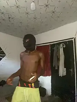 Jaydemasked
