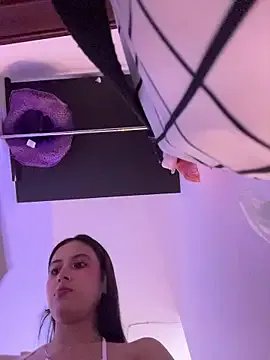 Juanita-Diaz — SQUIRT EXPLOSION LIKE A TSUNAMI 