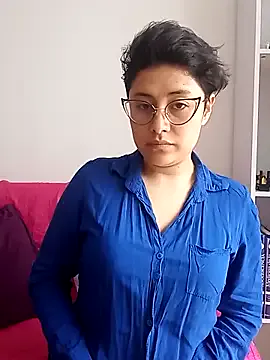 Offline Juliexxxxtasy on StripChat