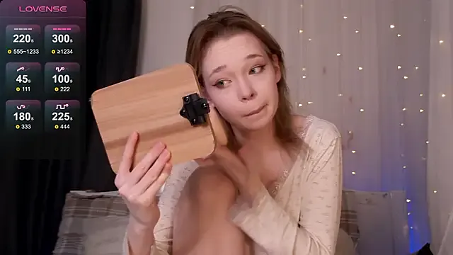 Kellybbface on StripChat