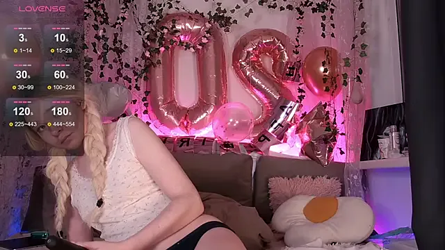 Kellybbface on StripChat