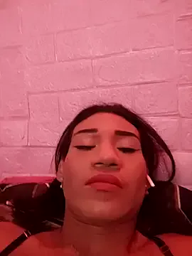 Kellye_hotTs on StripChat