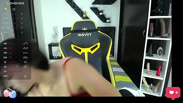 Offline kendalhoot on StripChat