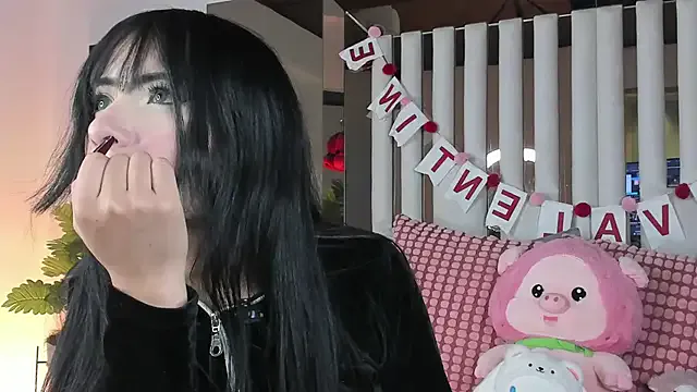 Kitty_Eliffe on StripChat