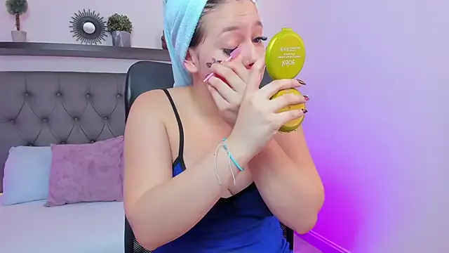 Offline kitty_sweeety_ on StripChat