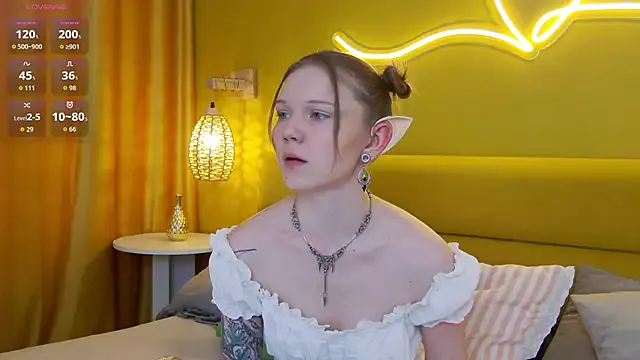 lessysweety on StripChat