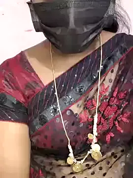 Offline louise67 on StripChat