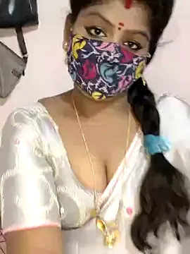 Offline louise67 on StripChat