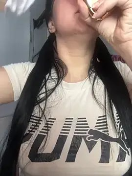 lucy_grey25 — Doggy naked - Rub clitoris