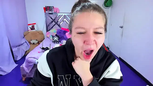 Luna_Analya