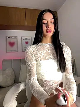maddy_bronw_ on StripChat