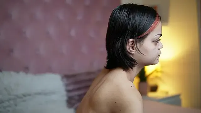 MaiaMini on StripChat