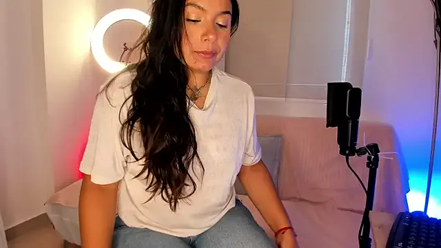miaa_daniels on StripChat