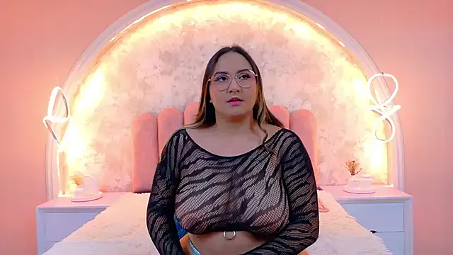 Offline MiaLaurents on StripChat