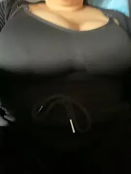 OnlyBoobsFans's avatar