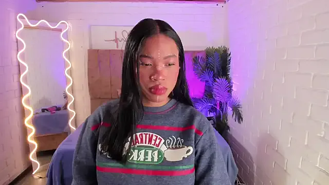 penelope_tay1 on StripChat