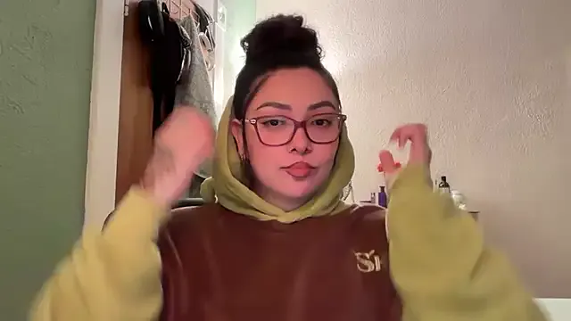 Pumpkin_bunny on StripChat