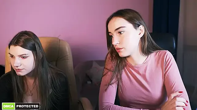 Offline pure_radiance1 on StripChat