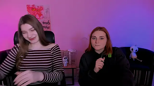 Offline pure_radiance1 on StripChat