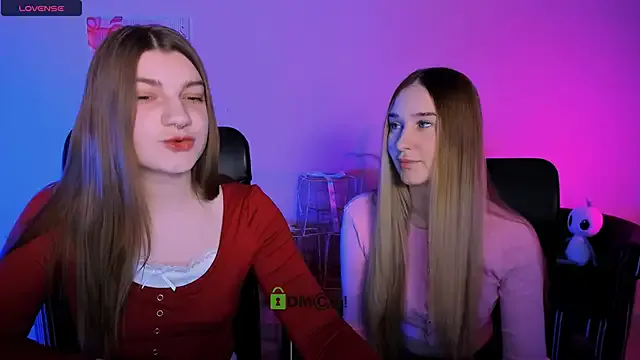 Offline pure_radiance1 on StripChat