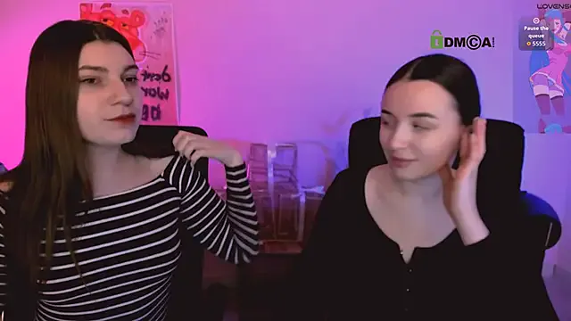 Offline pure_radiance1 on StripChat