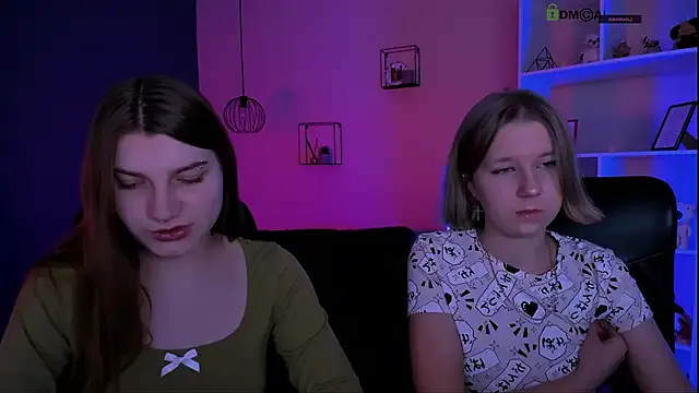 Offline pure_radiance1 on StripChat