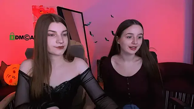 Offline pure_radiance1 on StripChat