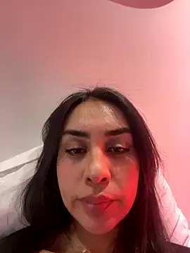 romma95 on StripChat