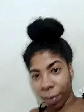 Samarajenyfer on StripChat