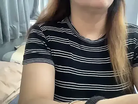 sassypooja on StripChat