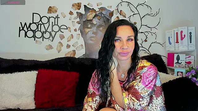 Tara_Bloss on StripChat