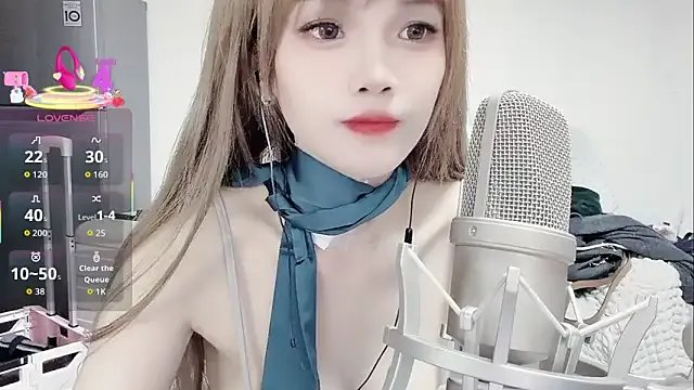 twlilybae — Group on StripChat