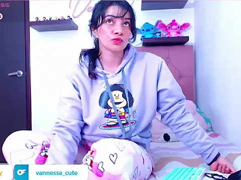 Vannessa__Shy on StripChat