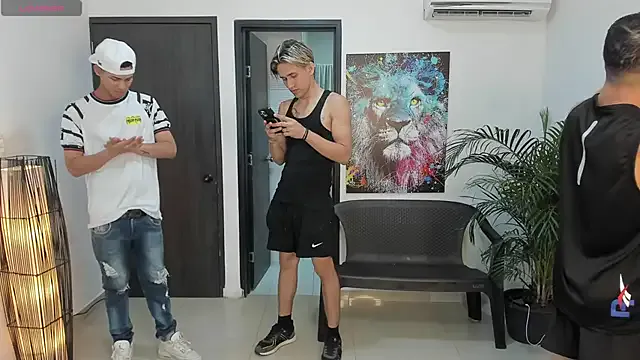 Offline Voyeurism_guyss on StripChat