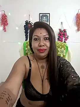 Offline YOUR_LOVELY-40 on StripChat