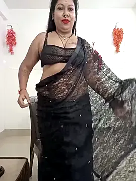 Offline YOUR_LOVELY-40 on StripChat