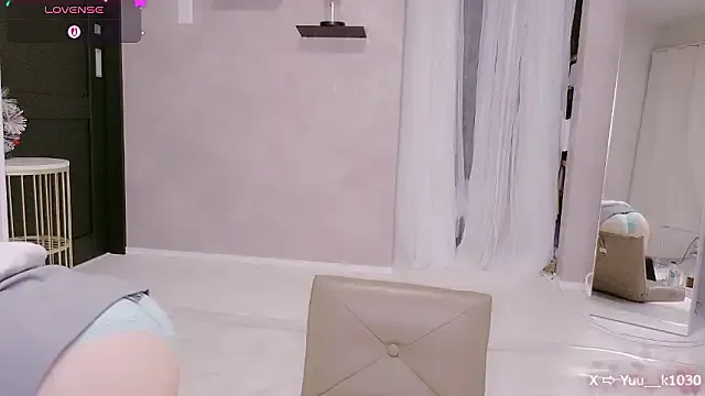 Yuu__k on StripChat