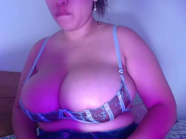 Aaron-AnnCams69 on BongaCams