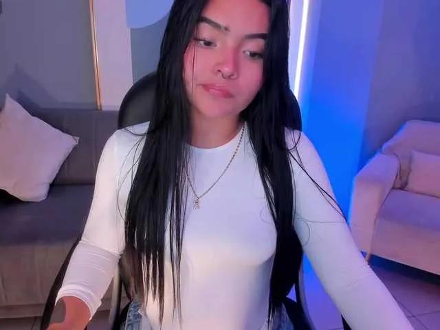 AlanaFord on BongaCams 