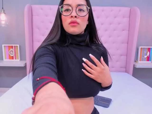 ALASKA-JONES on BongaCams 