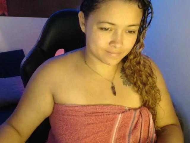 AliaGarcia on BongaCams 