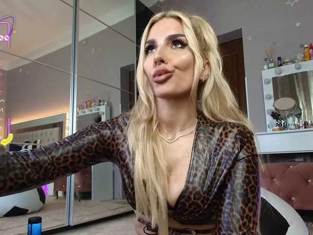 Allesya23 — wet dripping cocks and alot of others things  
Come and descover me