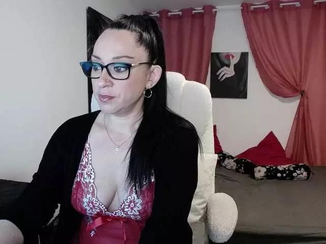 anaiza on BongaCams 