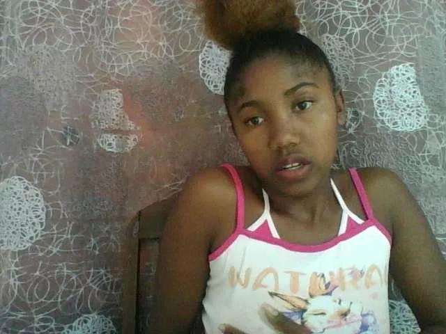 Annah21 on BongaCams 